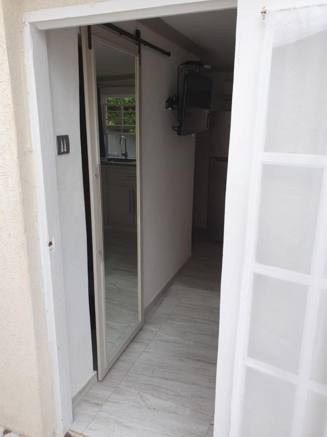 Devachan Apartments Bridgetown Esterno foto
